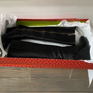 Size 5 Tory Burch Black crocodile pattern leather boots